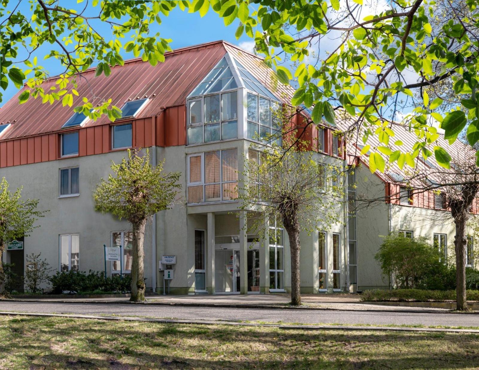 Akzent Parkhotel Trebbin Exterior photo